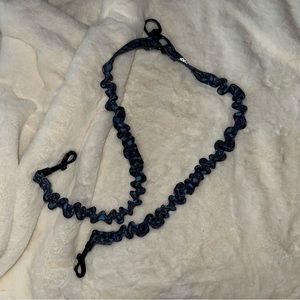 Double dog leash blue black camouflage like new 20 inches